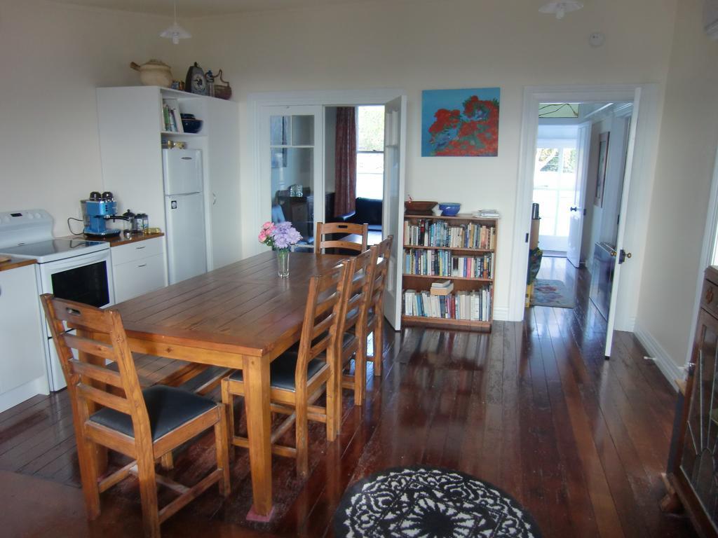 Oamaru Green Cottage Exterior photo